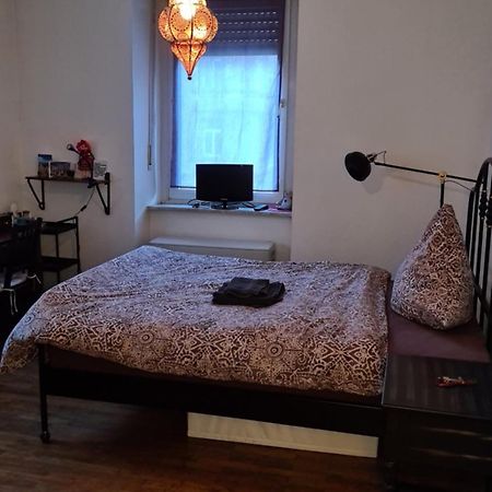 וירצבורג Gemuetliches Zimmer In Einer Altbauwohnung In Der Stadt מראה חיצוני תמונה